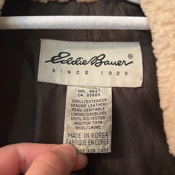 TRUE VINTAGE Eddie Bauer Leather Jacket - Picture 3 of 4